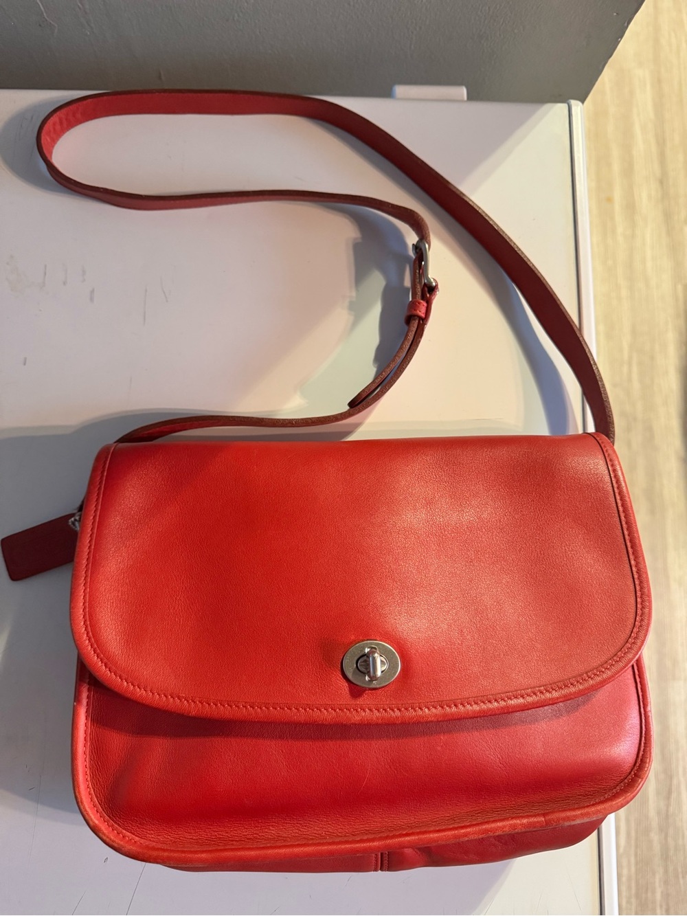 Vintage Coach Women's Cherry Red City Bag with Turn-Lock Accent